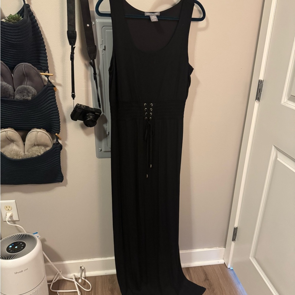 Elegant Black Maxi Dress